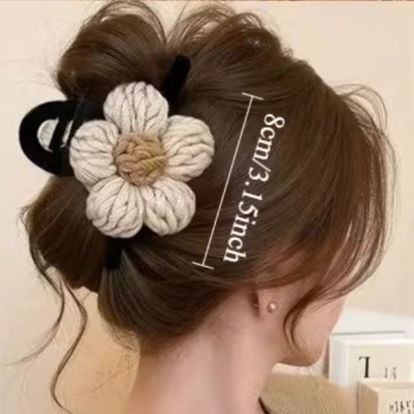 HANDMADE Chic Floral Hair Clip in Cream and Brown - Picture 2 of 3